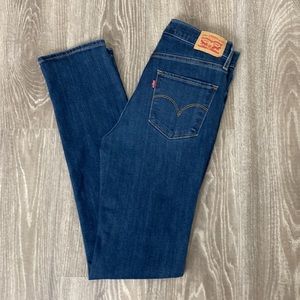 Levi’s 724 High Rise Straight Size 27